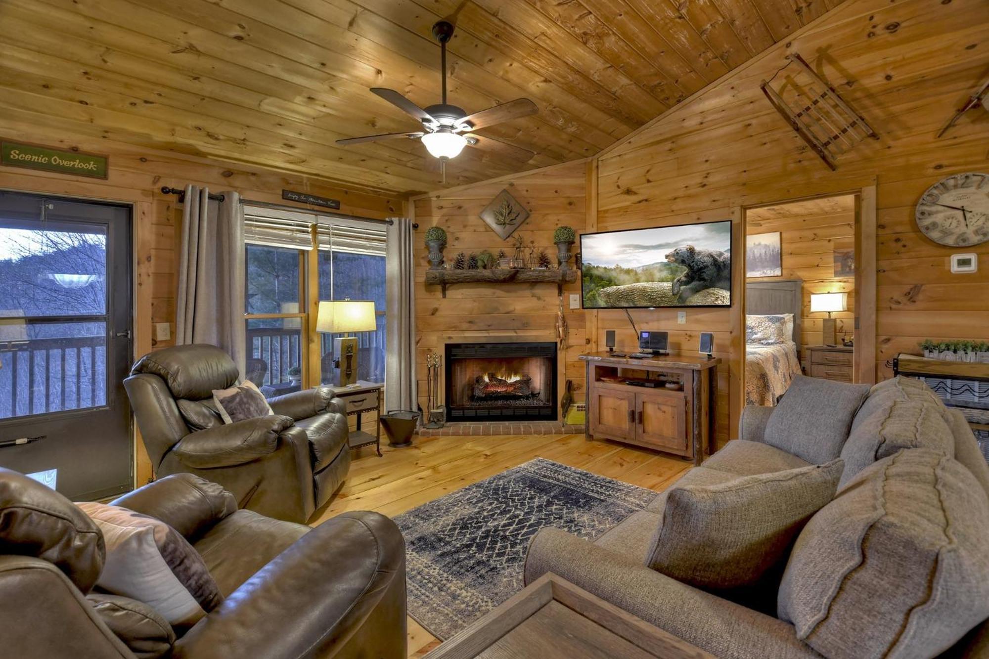 Talking Leaves Hot Tub Firepit And Comfy King Beds Villa Ellijay Bagian luar foto