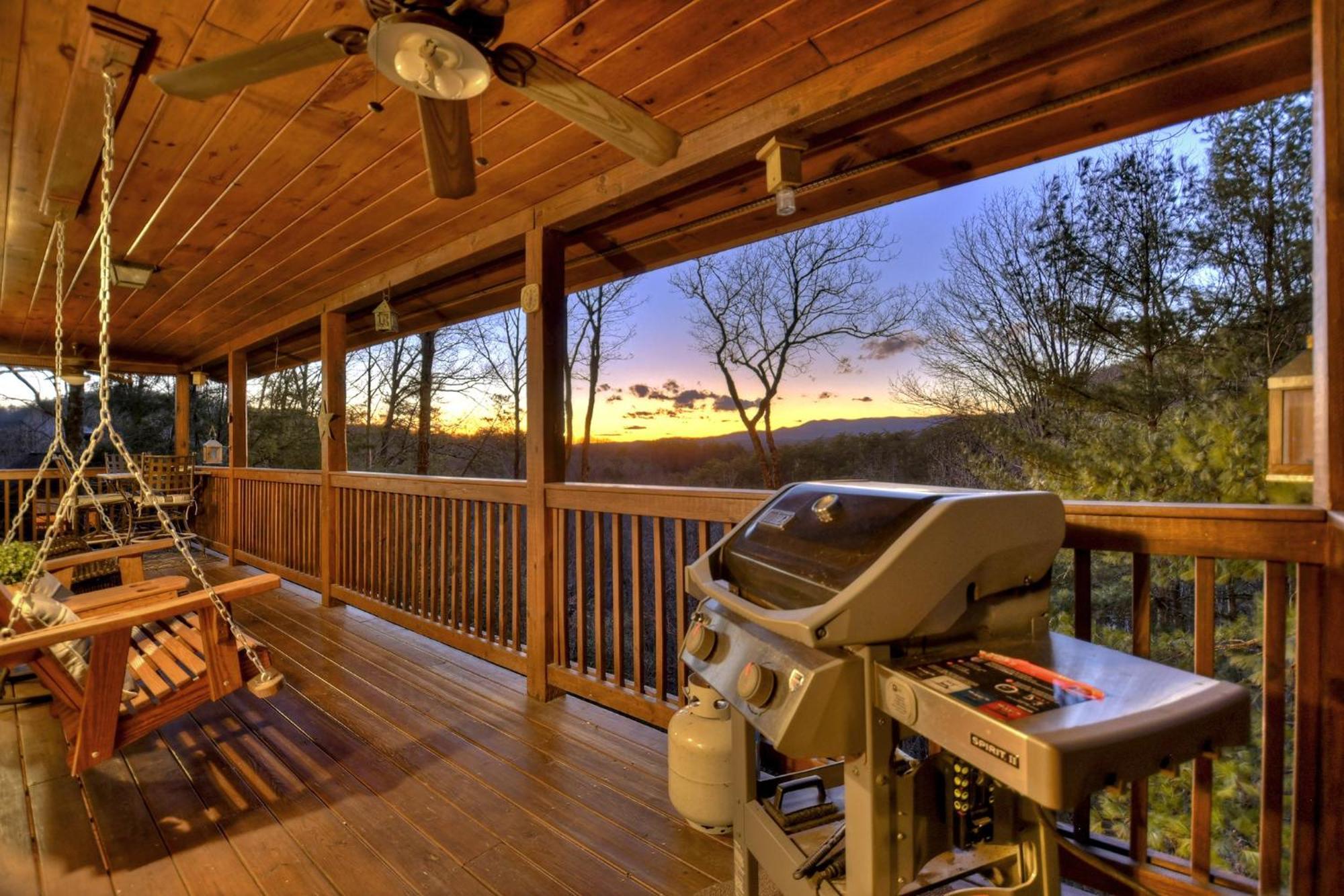 Talking Leaves Hot Tub Firepit And Comfy King Beds Villa Ellijay Bagian luar foto